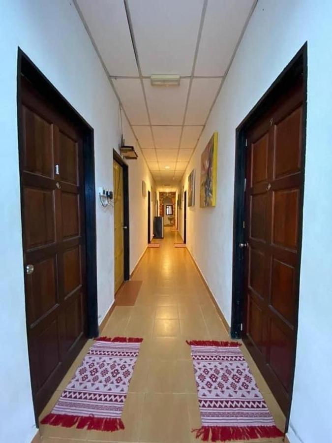 Kencana Guest House Pantai Cenang  Exterior photo